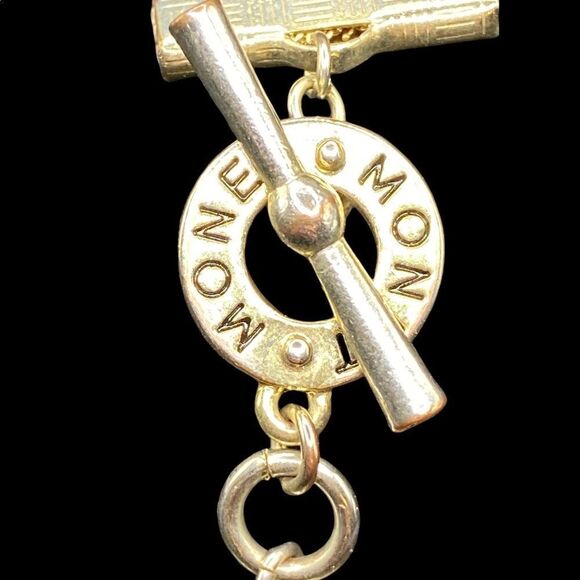 Vintage Monet stamped toggle clasp mesh bracelet with double locket - Picture 2 of 6